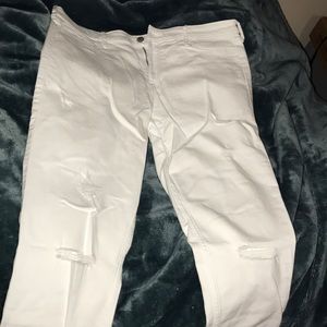 White skinny jeans